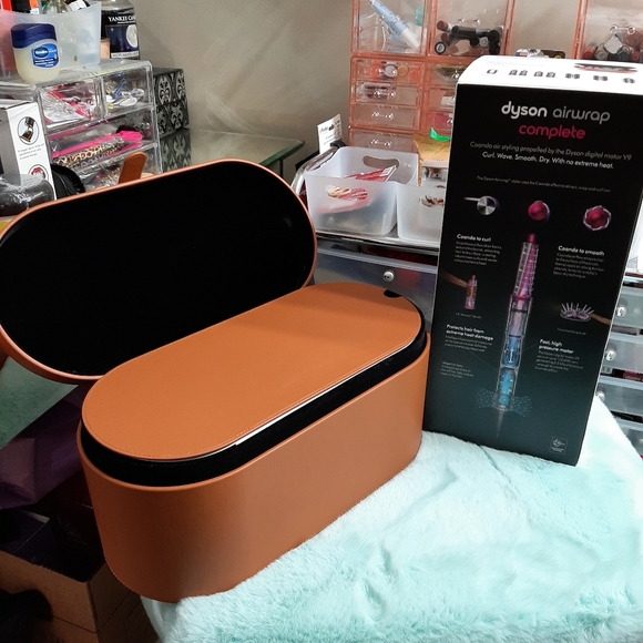 💥💫BRAND NEW DYSON AIRWRAP COMPLETE SET - Picture 2 of 16